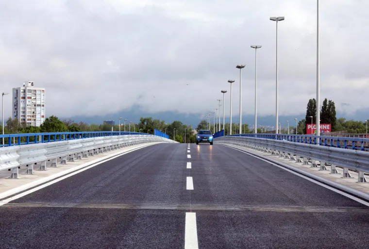 Nakon vi&scaron;eacmjesečnih radova napokon je otvoren Most mladosti u Zagrebu