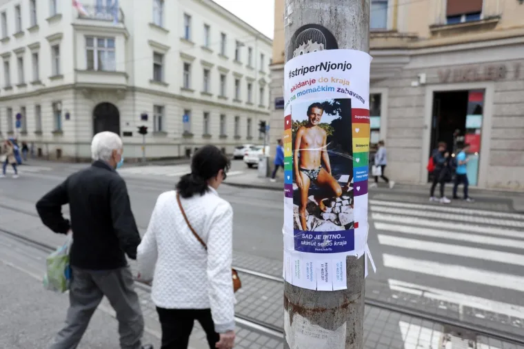 Jandrokovićevi 'mi&scaron;ići na plaži' probili granice interneta: Letci s predsjednikom Sabora osvanuli u Zagrebu!