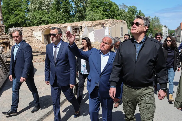 Zoran Milanović obi&scaron;ao razoreni centar Petrinje