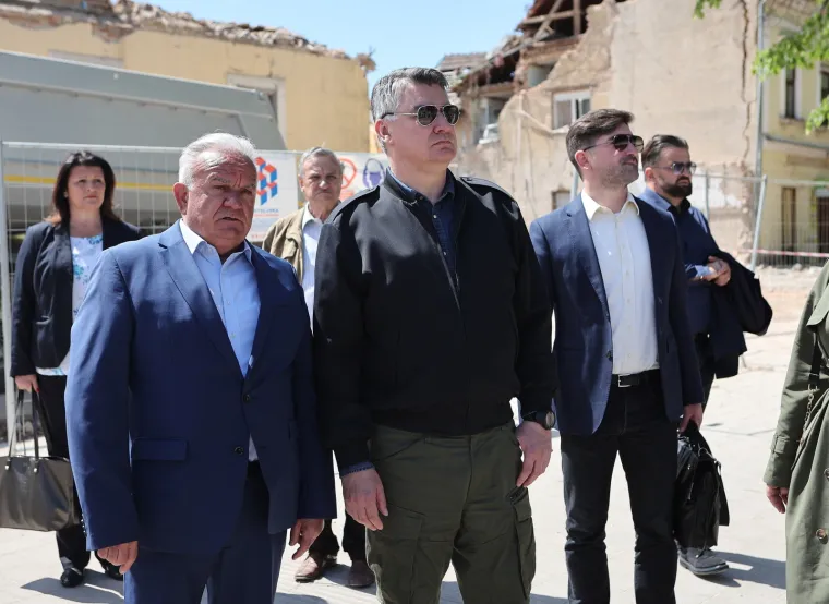 Zoran Milanović obi&scaron;ao razoreni centar Petrinje