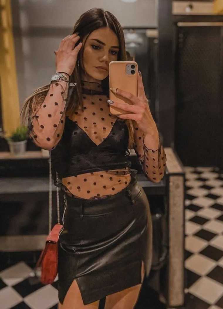 OTKRIJTE NAM TAJNU, NEĆEMO NIKOME REĆI: Jesu li ljepotice utegnute u kombinacije od lateksa i kože to &scaron;to vas izazvati može?