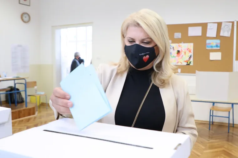 Vesna &Scaron;kare Ožbolt glasovala na lokalnim izborima u Zagrebu
