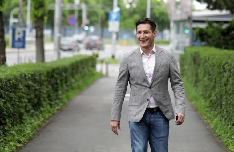 Kandidat MOST-a Zvonimir Troskot glasovao je na svom biračkom mjestu