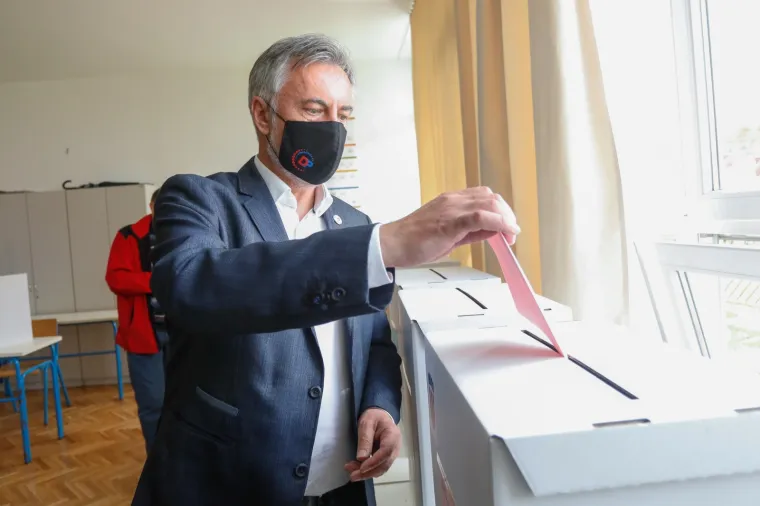 Miroslav &Scaron;koro glasovao je na zagrebačkim lokalnim izborima