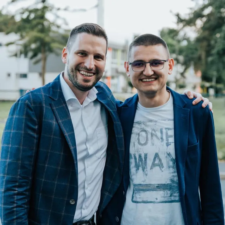 FOTO - Najizgledniji osječki gradonačelnik Ivan Radić: Sa 28 godina već je bio u Saboru, a najveća potpora mu je supruga odvjetnica