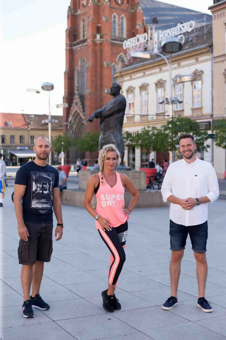 FOTO - Najizgledniji osječki gradonačelnik Ivan Radić: Sa 28 godina već je bio u Saboru, a najveća potpora mu je supruga odvjetnica