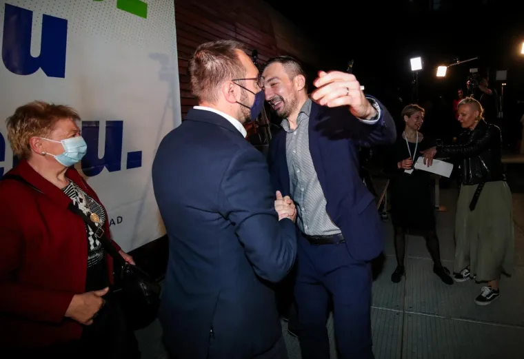 Tomislav Toma&scaron;ević, premoćni pobjednik izbora u Zagrebu, pobjedu je slavio i sa svojim najmilijima