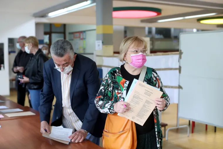 Kandidatkinja Anka Mrak Tarita&scaron; glasala je na lokalnim izborima