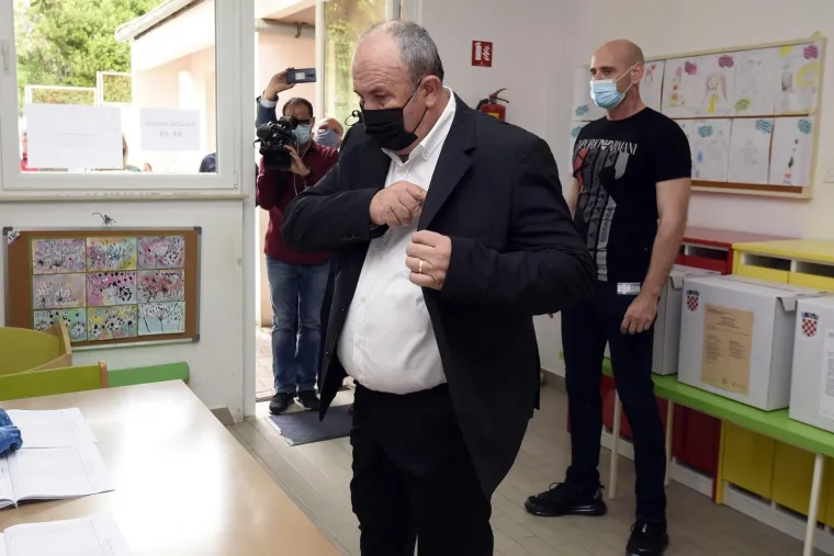 Splitski gradonačelnik Željko Kerum iza&scaron;ao je na lokalne izbore