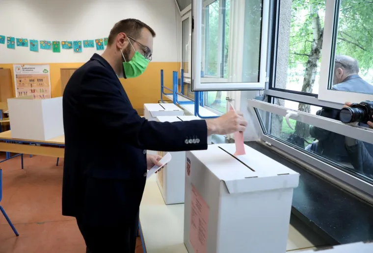 Kandidat Tomislav Toma&scaron;ević glasao je na lokalnim izborima