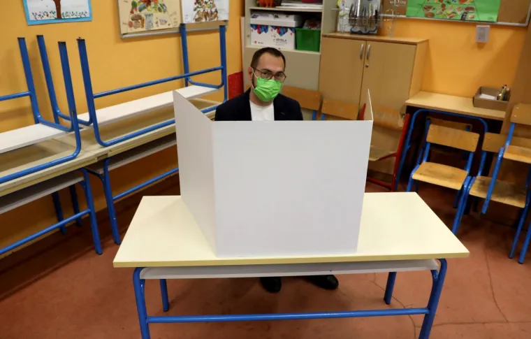 Kandidat Tomislav Toma&scaron;ević glasao je na lokalnim izborima