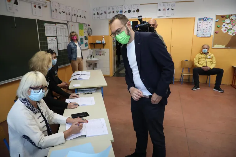 Kandidat Tomislav Toma&scaron;ević glasao je na lokalnim izborima