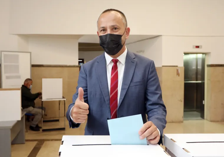 Kandidat za gradonačelnika &Scaron;ibenika Zekanović glasao je na izborima