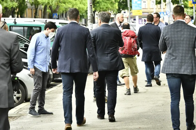 Predsjednik Vlade Andrej Plenković obavio je građansku dužnost i glasao na izborima