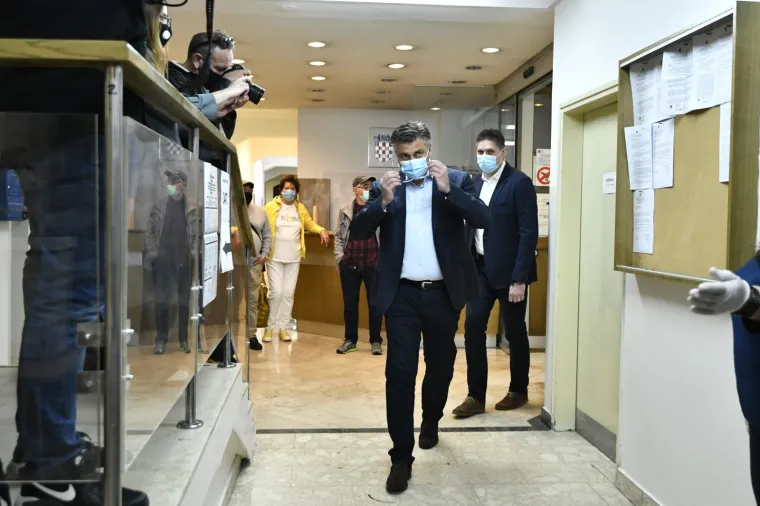 Predsjednik Vlade Andrej Plenković obavio je građansku dužnost i glasao na izborima