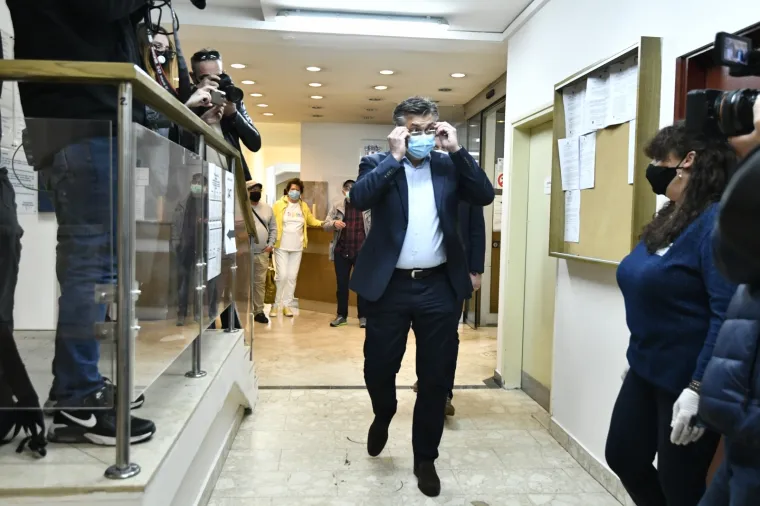 Predsjednik Vlade Andrej Plenković obavio je građansku dužnost i glasao na izborima