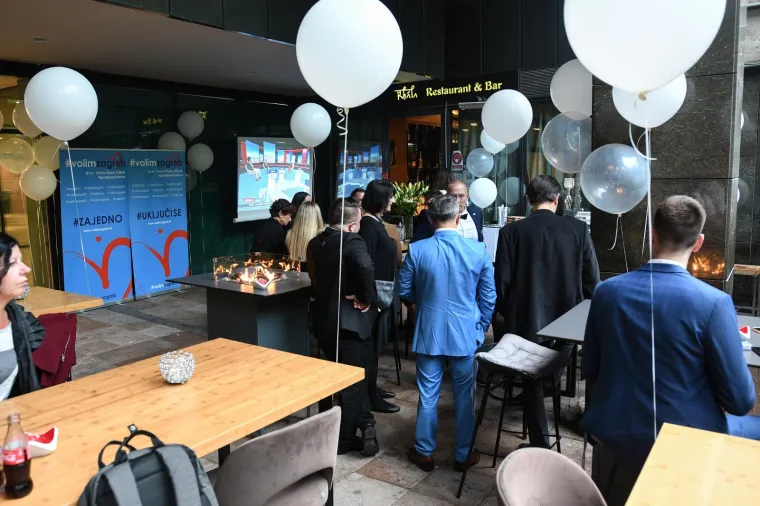 NASMIJEŠENA ŠKARE OŽBOLT: Atmosfera u stožeru kandidatkinje za zagrebačku gradonačelnicu