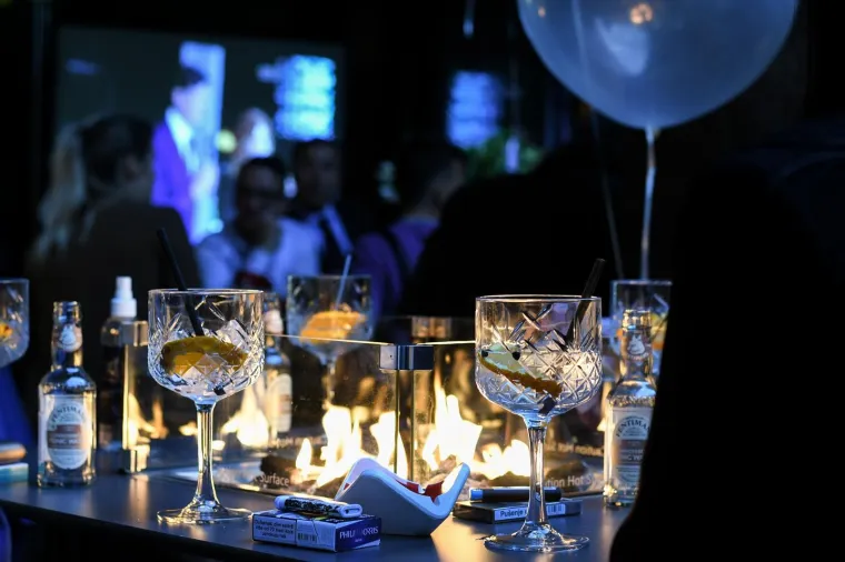 NASMIJEŠENA ŠKARE OŽBOLT: Atmosfera u stožeru kandidatkinje za zagrebačku gradonačelnicu