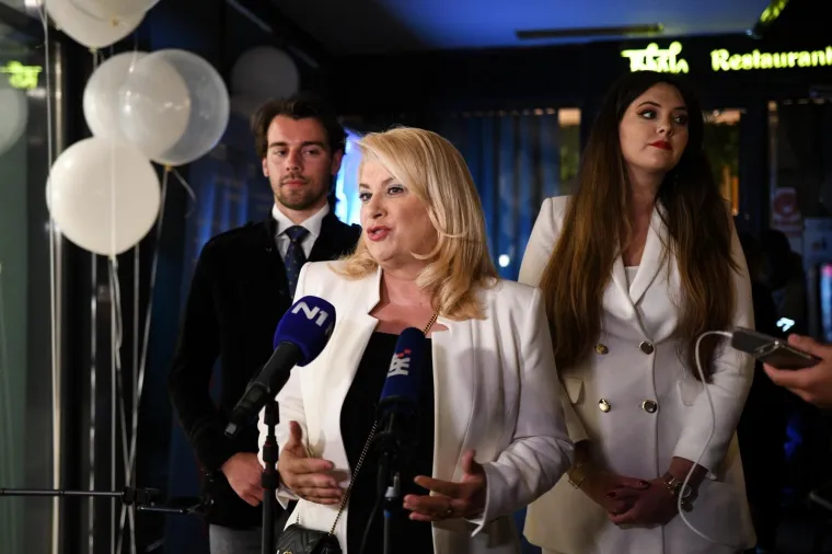 NASMIJE&Scaron;ENA &Scaron;KARE OŽBOLT: Atmosfera u stožeru kandidatkinje za zagrebačku gradonačelnicu