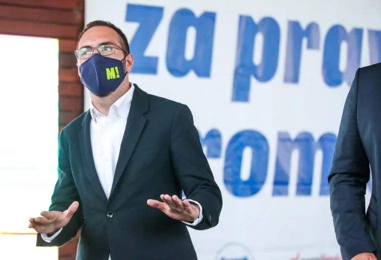 SLAVLJE U STOŽERU TOMISLAVA TOMA&Scaron;EVIĆA; Veselje nakon prvih rezultata vodećeg kandidata za zagrebačkog gradonačelnika