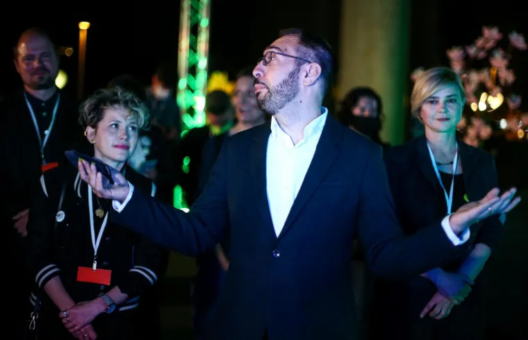 SLAVLJE U STOŽERU TOMISLAVA TOMA&Scaron;EVIĆA; Veselje nakon prvih rezultata vodećeg kandidata za zagrebačkog gradonačelnika