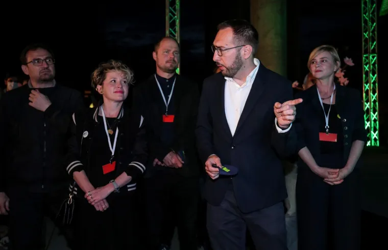 SLAVLJE U STOŽERU TOMISLAVA TOMA&Scaron;EVIĆA; Veselje nakon prvih rezultata vodećeg kandidata za zagrebačkog gradonačelnika