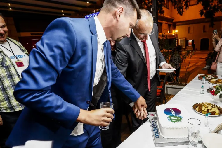 SPLIT: Veselje u izbornom stožeru kandidata za gradonačelnika Ivice Puljka