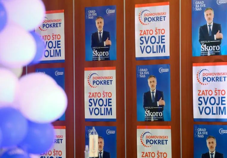 ATMOSFERA U IZBORNOM STOŽERU MIROSLAVA &Scaron;KORE; Rezultati se čekaju u hotelu International