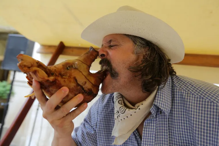 Najupečatljiviji kandidat za gradonačelnika kroz godine: Od kauboja koji dijeli janjetinu, preko Isusa, Francuza, do Ričarda