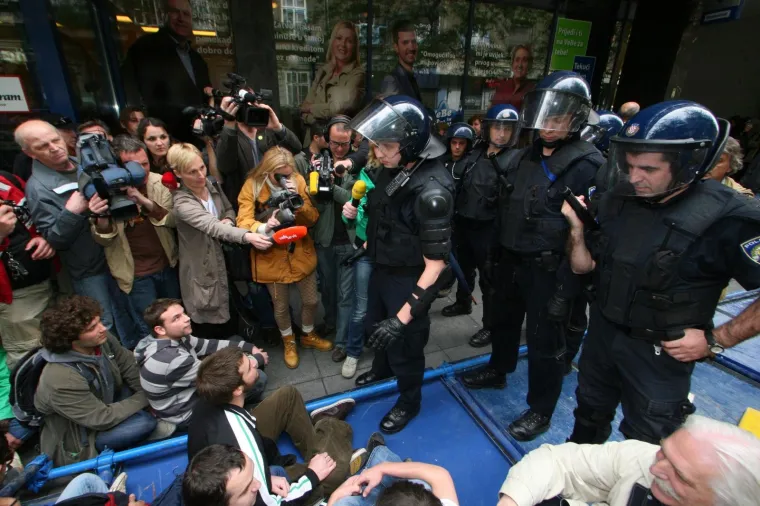 NEKADA JE PREDVODIO PROSVJEDE, A SADA BI MOGAO PREUZETI ZAGREB: Pogledajte fotografije Toma&scaron;evića prije 11 godina