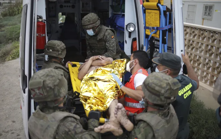 Nestvarne scene: Tisuće migranata plivalo kako bi u&scaron;lo u &Scaron;panjolsku!