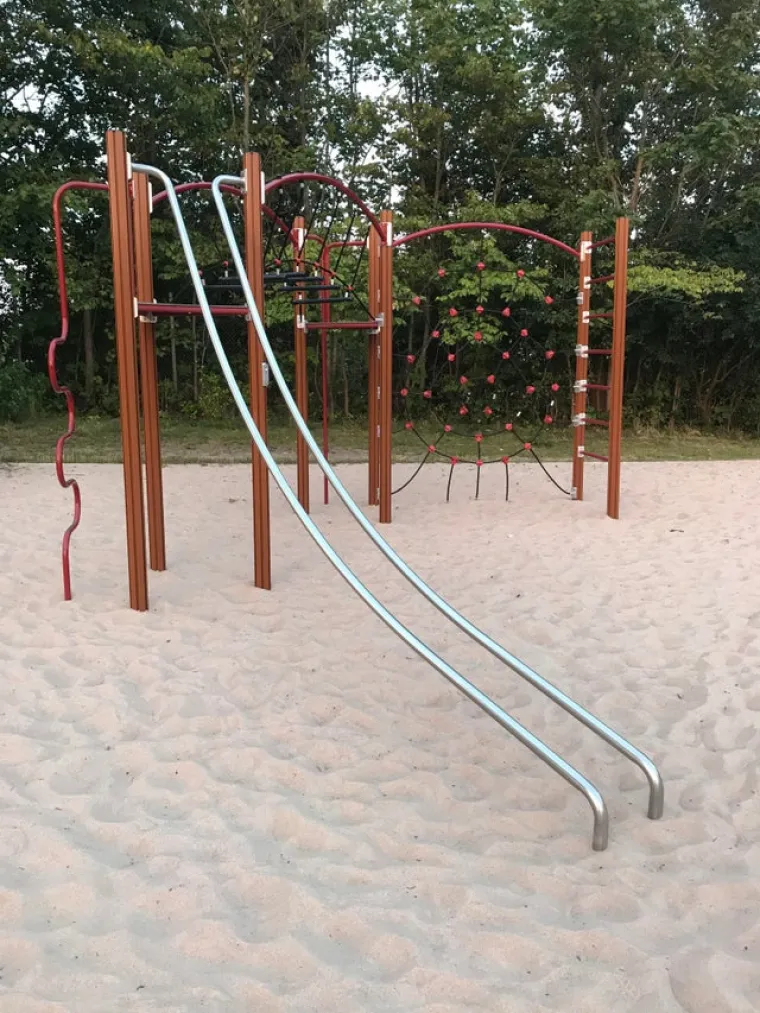 TAJ KOJI JE NJIMA DAO DIPLOME POTPISAO JE DOZVOLE ZA UBOJSTVO: Katastrofa im je srednje ime i jo&scaron; to debelo naplaćuju