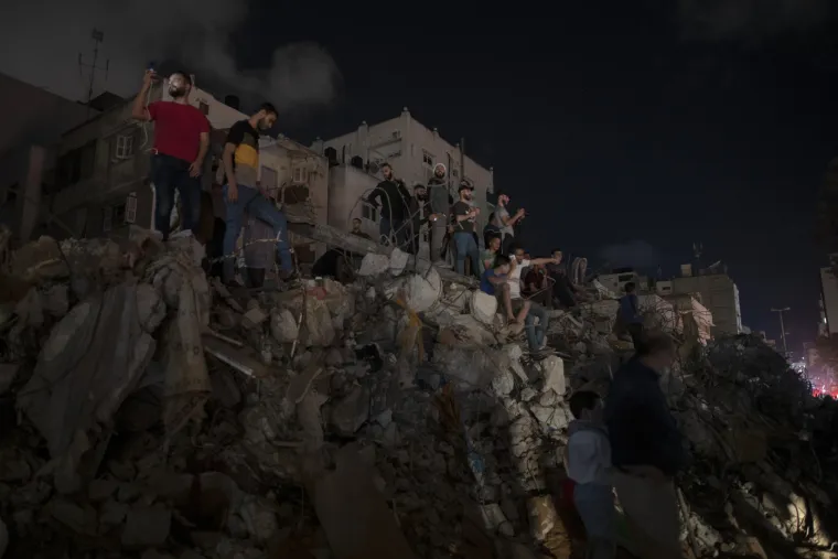 Izraelci i Hamas položili oružje, stanovnici Gaze iza&scaron;li na ulice