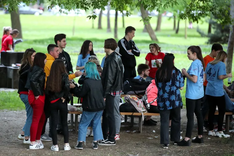 Proslavili zadnji dan &scaron;kole kao svi prije njih, a norijadu će imati online?