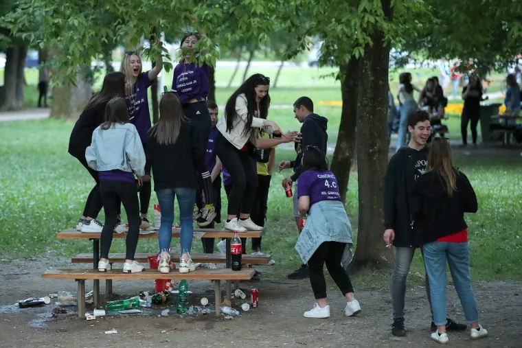 Proslavili zadnji dan &scaron;kole kao svi prije njih, a norijadu će imati online?