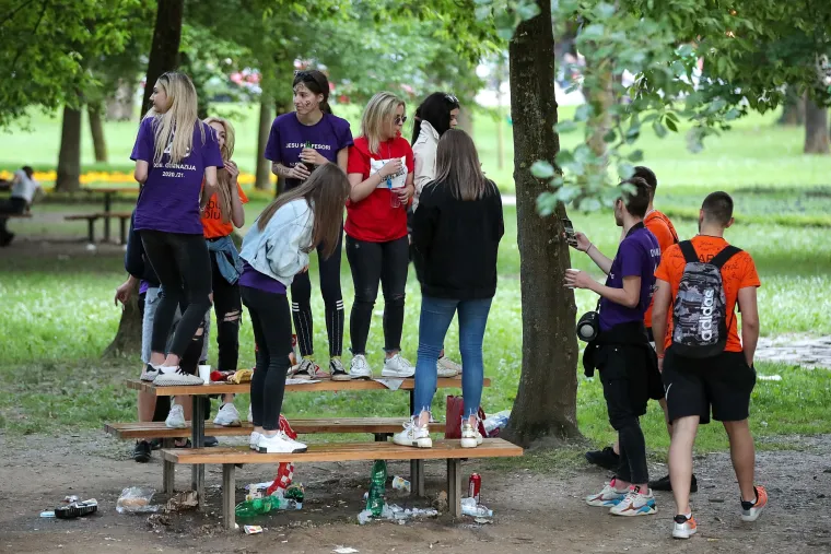 Proslavili zadnji dan &scaron;kole kao svi prije njih, a norijadu će imati online?
