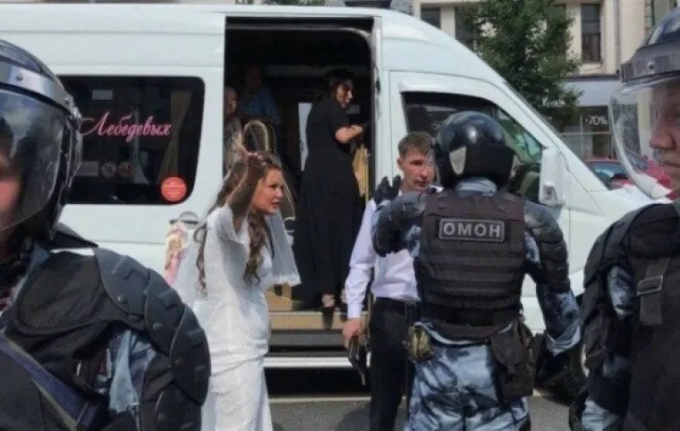 OPĆE NARODNO VESELJE: Red su bizarnog, red su smijeha, ne pogledati prizore s ovih nadrealnih svadbi ba&scaron; je poput grijeha
