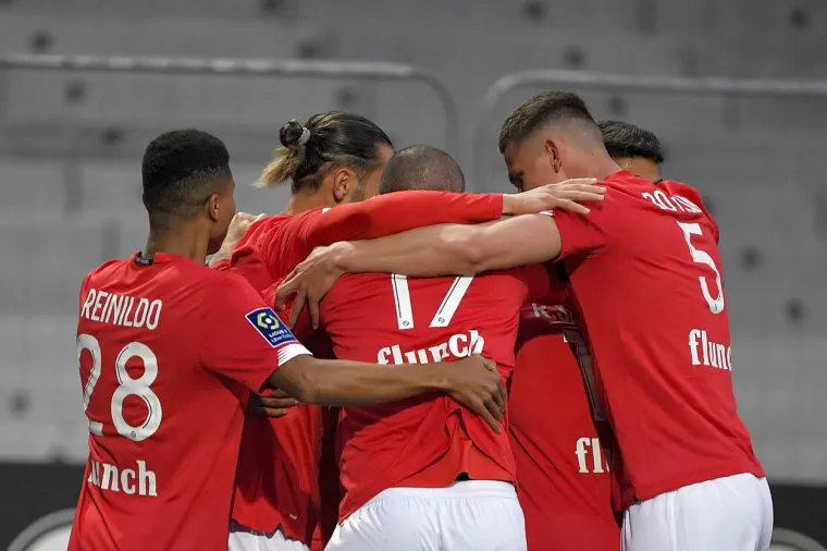 LILLE JE U TRANSU, SVI SU NA NOGAMA: Francuska slavi nove junake, nitko ovo nije očekivao