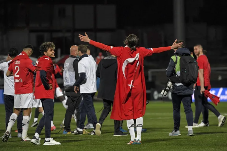 LILLE JE U TRANSU, SVI SU NA NOGAMA: Francuska slavi nove junake, nitko ovo nije očekivao