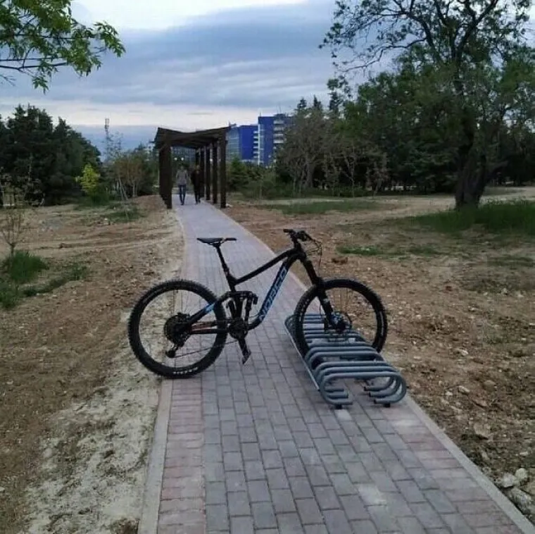 Oni su odgovorili 'može': Imamo urnebesne dokaze da ih ne smijete častiti prije obavljena posla