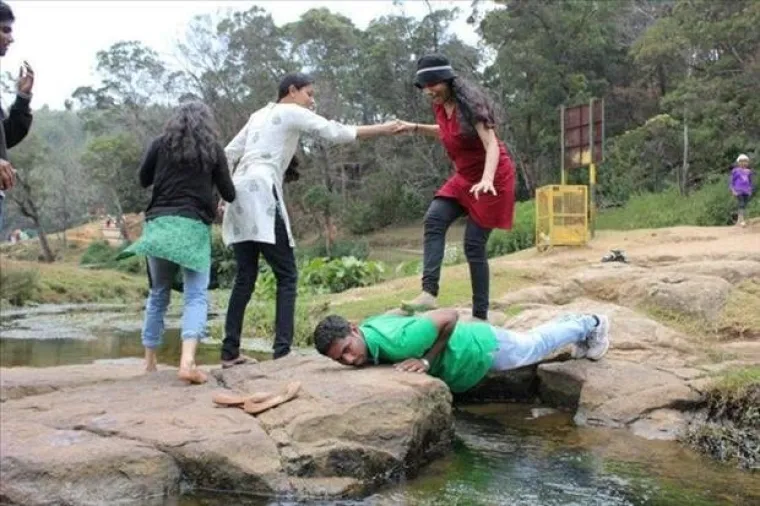 TI SI TAKO DOBAR, ZNA&Scaron; DA TE VOLIM, ALI KAO PRIJATELJA: Znamo da će vas slike nasmijati, ali ipak odajmo počast braći paloj u friendzoni
