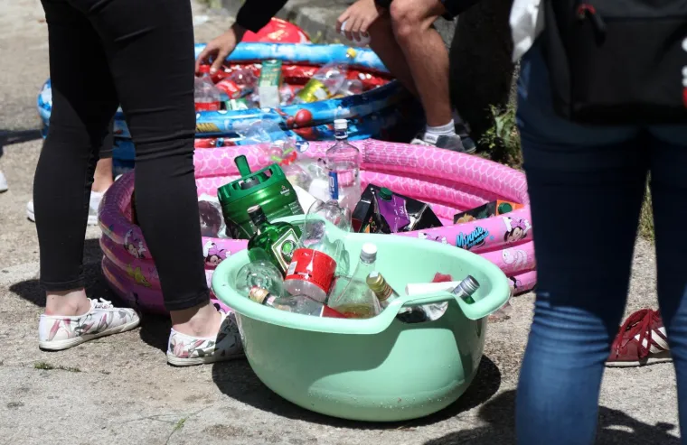 Pogledajte kako su zavr&scaron;etak srednjo&scaron;kolskog obrazovanja proslavili mladi diljem zemlje