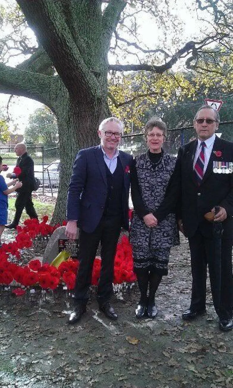 Ne, njih dvojica se ne drže za ruke