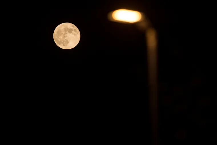 'Krvavi supermjesec' iznad Hrvatske! Spektakularne fotografije nebeskog fenomena