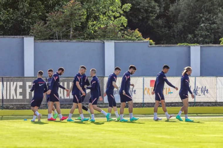 Pogledajte kako legendarni Vedran Ćorluka izgleda u novoj ulozi