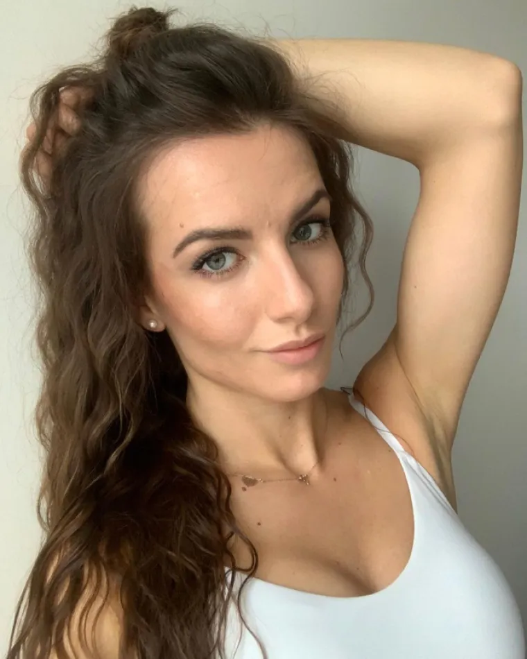 Odgovorno tvrdimo da je jedna od najljep&scaron;ih sutkinja na svijetu, evo dali nam žuti karton ako lažemo