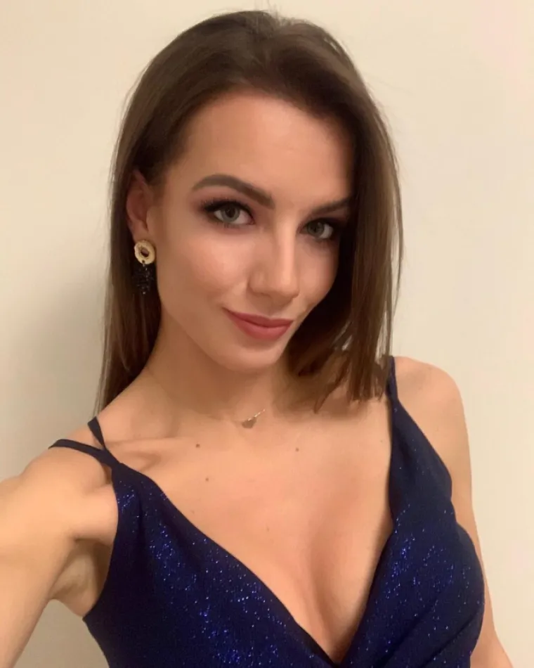 Odgovorno tvrdimo da je jedna od najljep&scaron;ih sutkinja na svijetu, evo dali nam žuti karton ako lažemo