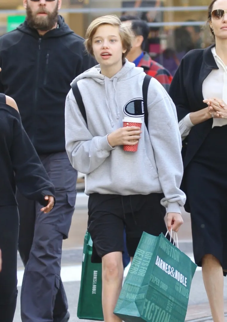 Shiloh se često odijeva poput dječaka, a idoli su joj starija braća