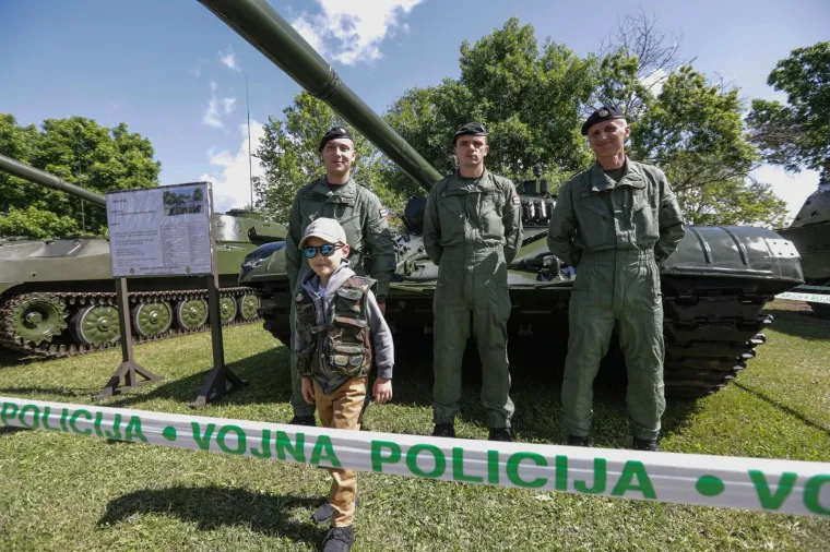 Hrvatska vojska pokazala je na Jarunu najbolje &scaron;to ima, a građani su odu&scaron;evljeni