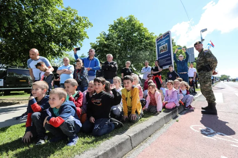 Hrvatska vojska pokazala je na Jarunu najbolje &scaron;to ima, a građani su odu&scaron;evljeni